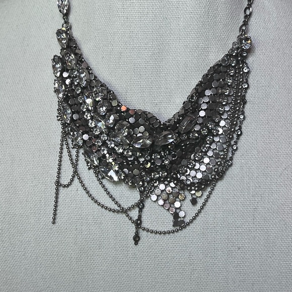 Designer Sorrelli Metal Mesh Swarovski Crystal antique Silver tone necklace - Picture 6 of 10